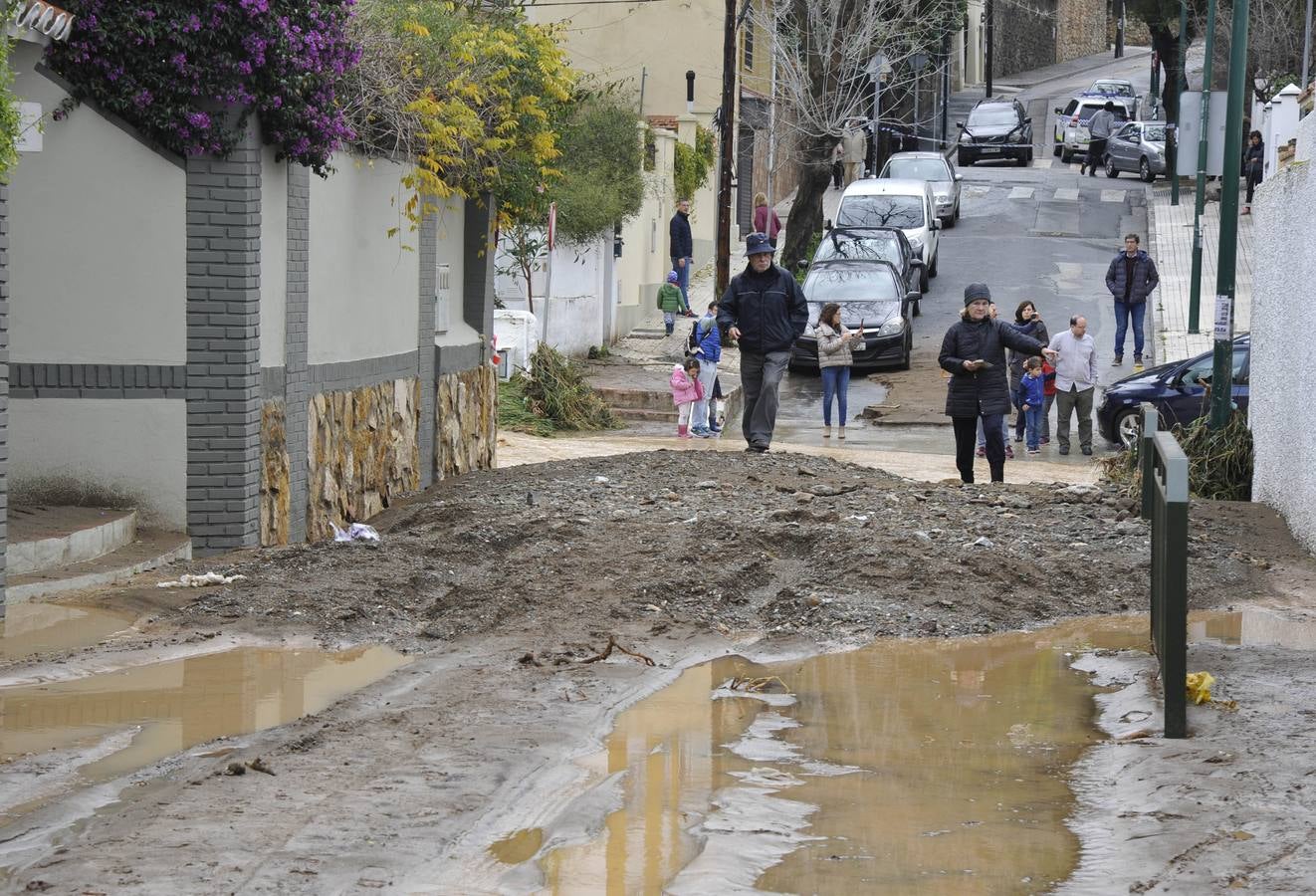 Una tormenta barre Málaga este domingo