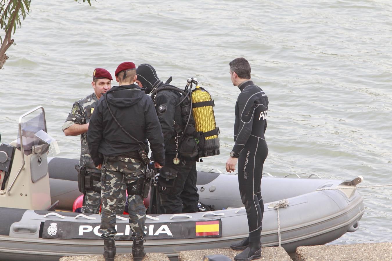 Sigue la nueva búsqueda de los restos de Marta del Castillo en el Guadalquivir