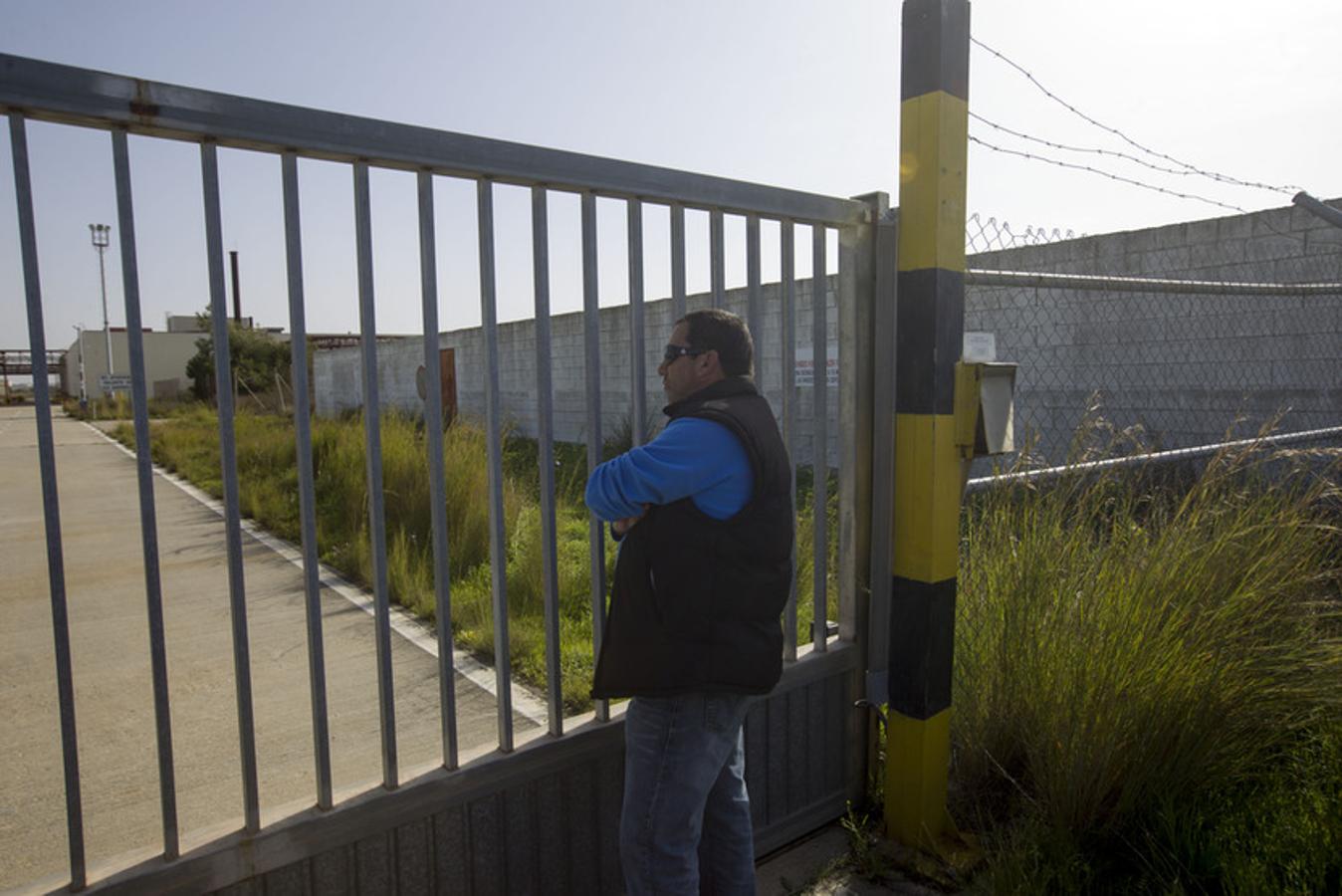 Los extrabajadores se concentran en las puertas de Delphi en el décimo aniversario del cierre