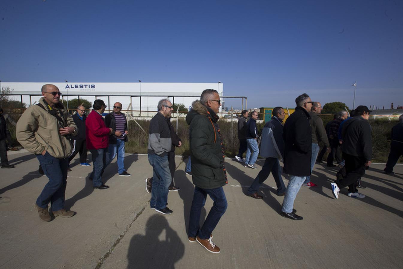 Los extrabajadores se concentran en las puertas de Delphi en el décimo aniversario del cierre