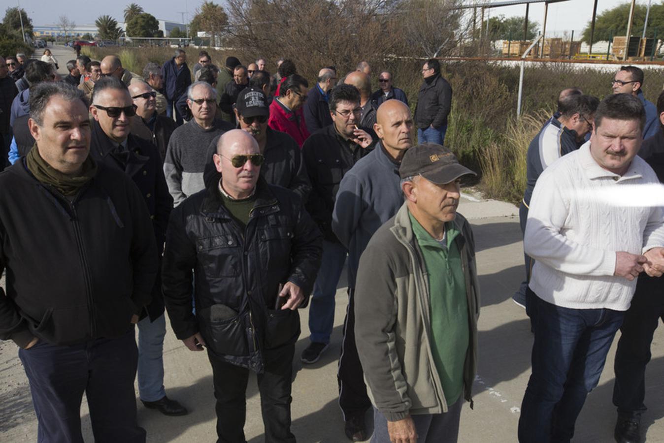 Los extrabajadores se concentran en las puertas de Delphi en el décimo aniversario del cierre