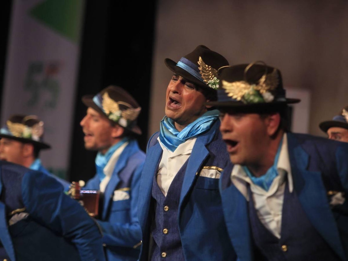 Fotos: Comparsa El ángel de Cádiz. COAC 2017