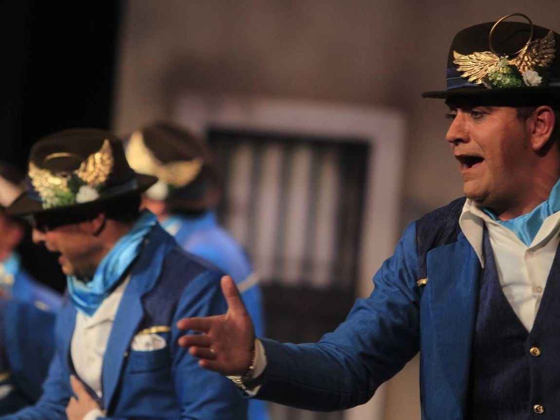 Fotos: Comparsa El ángel de Cádiz. COAC 2017