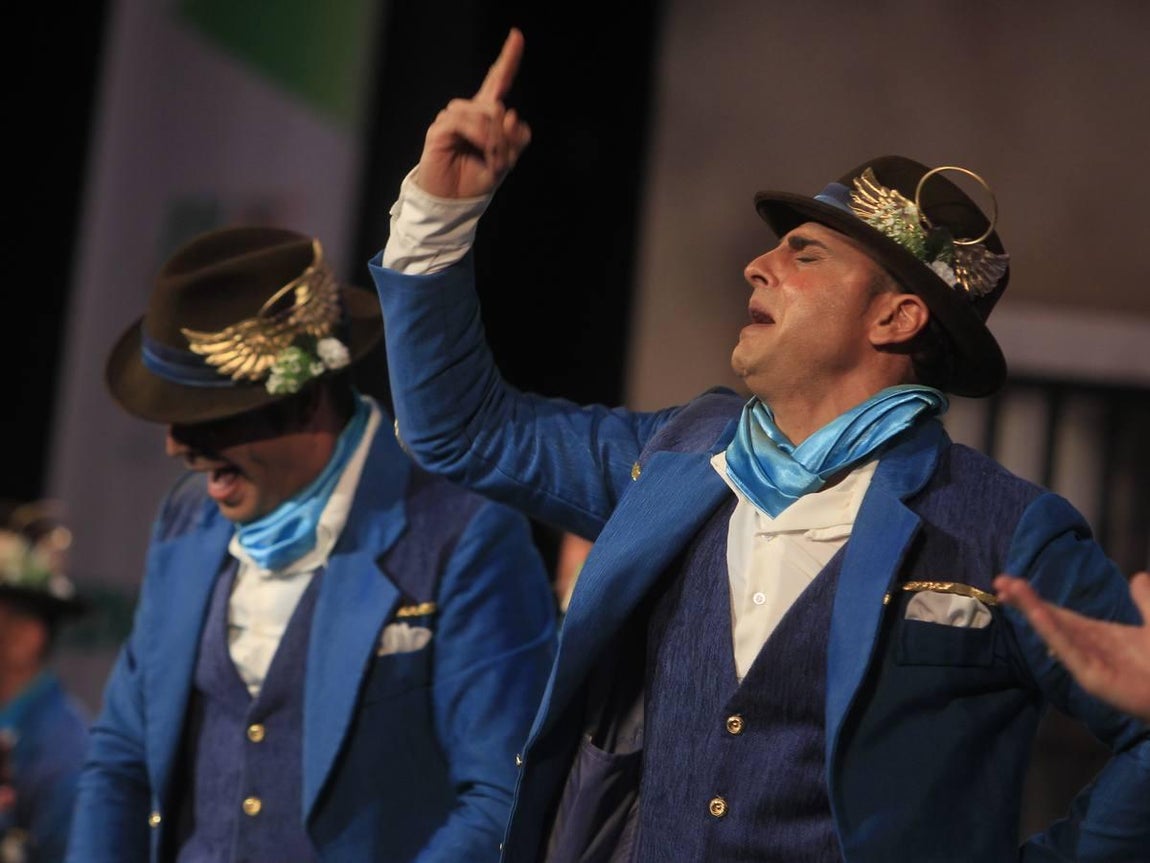 Fotos: Comparsa El ángel de Cádiz. COAC 2017