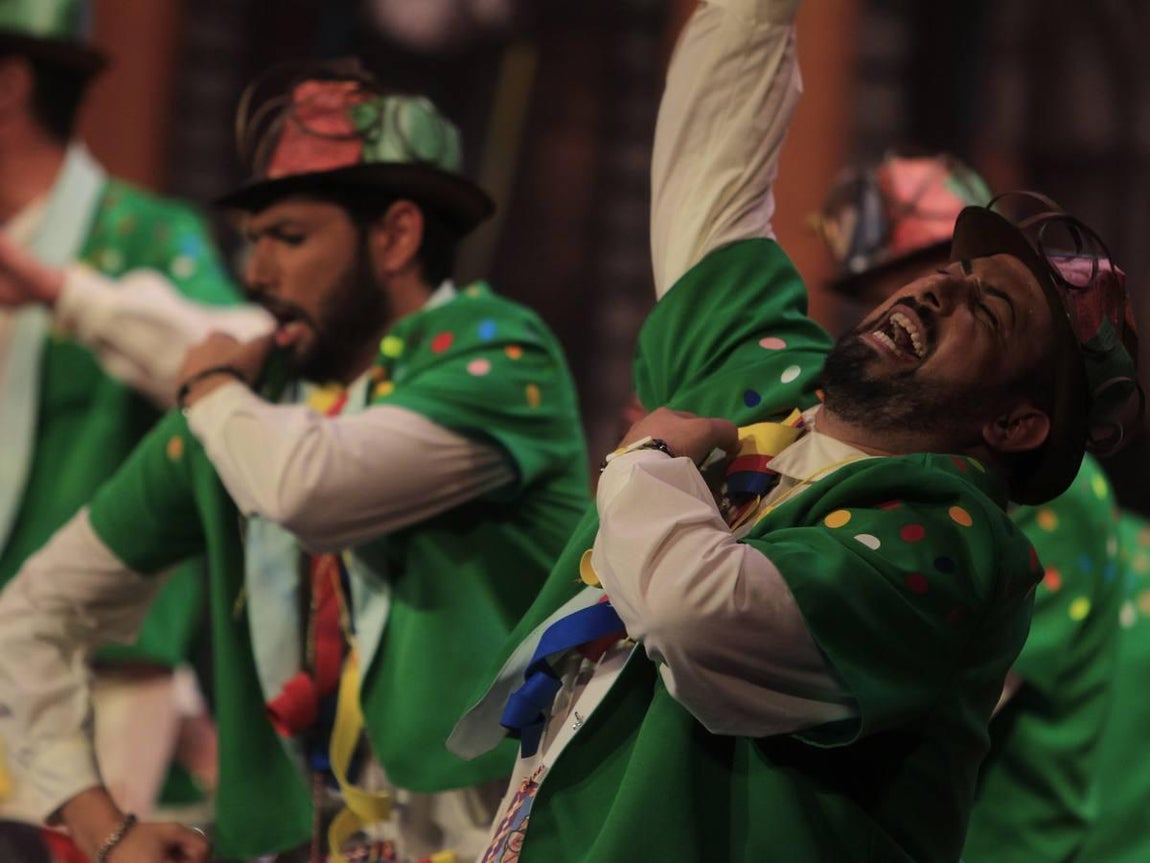 Fotos. Chirigota Pa religión la mía. COAC 2017