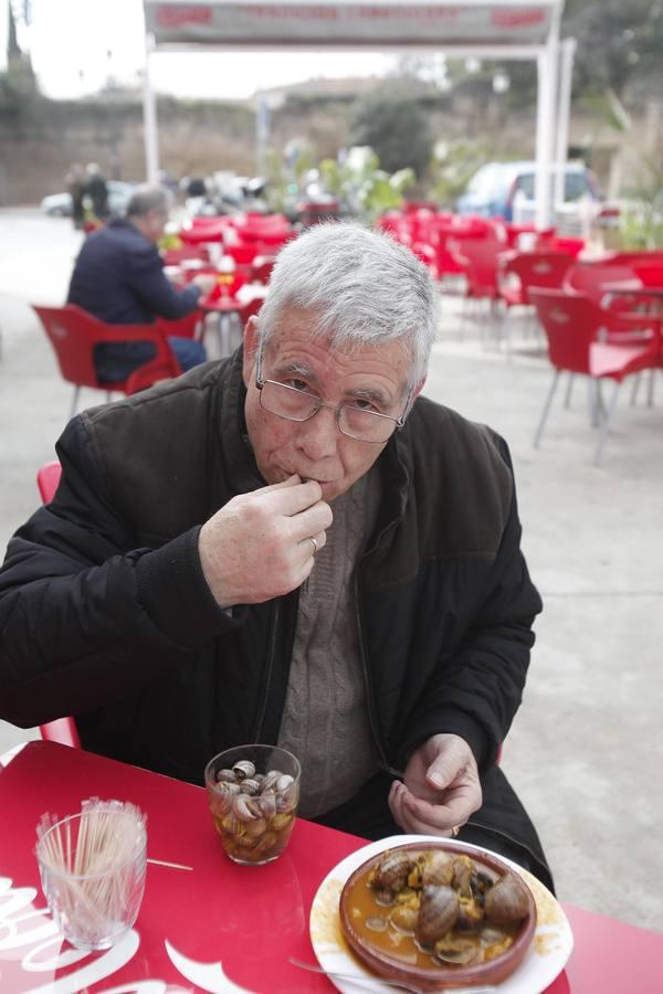 El arranque de los puestos de caracoles, en imágenes