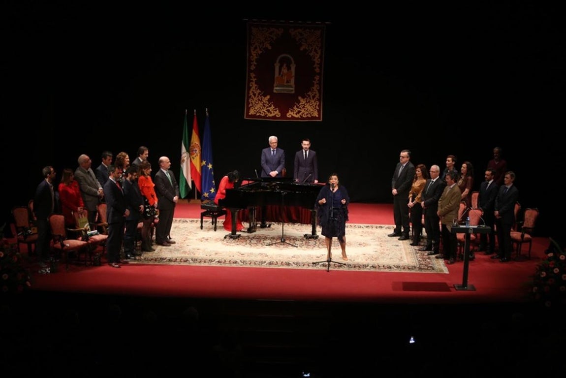 Entrega de Medallas por el Día de Andalucía en el Teatro Muñoz Seca