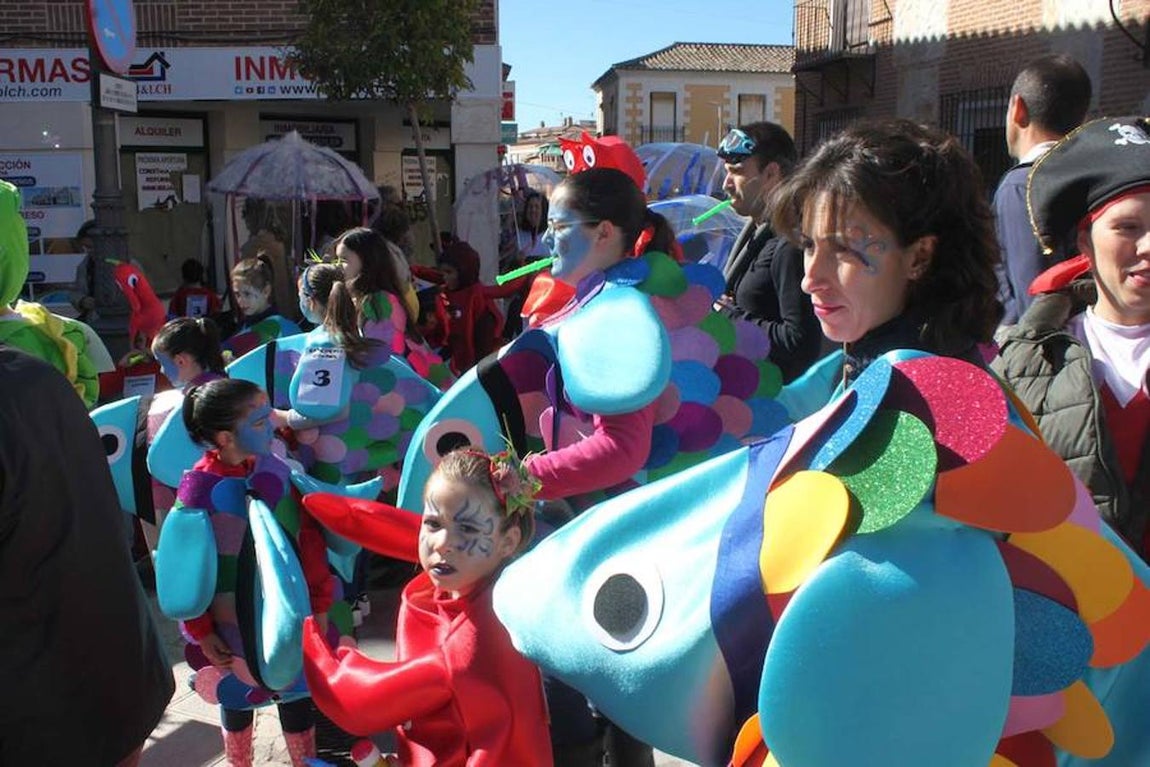 Galería de imágenes: Color y ritmo en el carnaval de Cabanillas