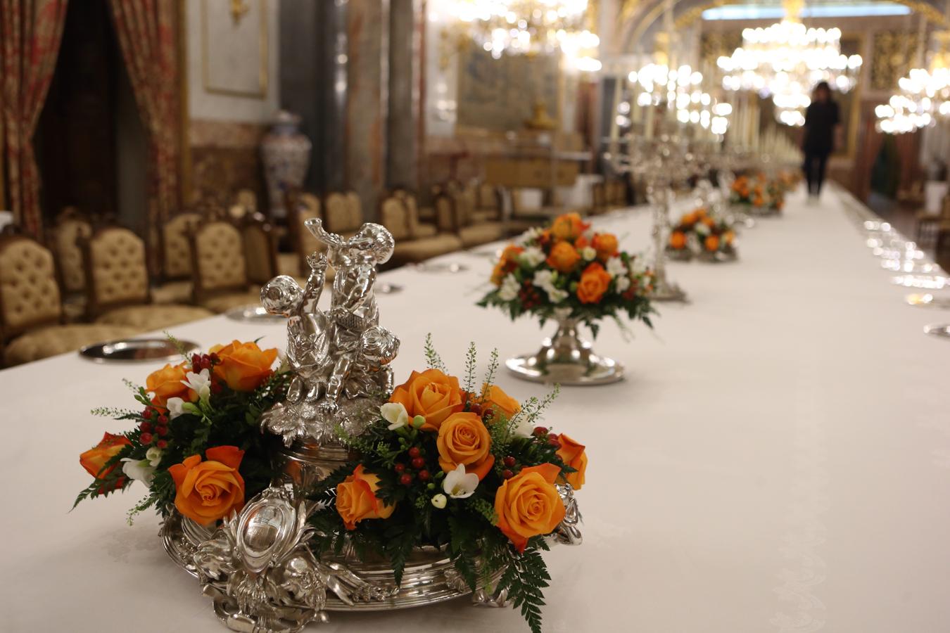 La nota de color. Los buqués de flores deben ser de baja altura, poco aromáticos, que no provoquen alergia y que no manchen el mantel