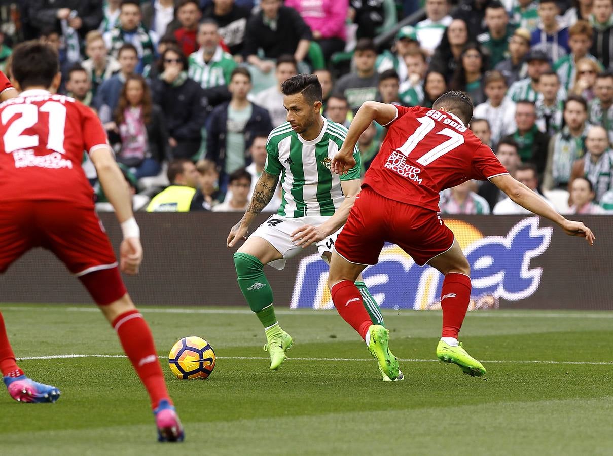 El Sevilla se queda con los tres puntos en el Villamarín, en imágenes