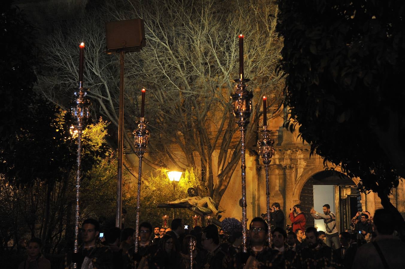 El Via Crucis del Cristo de las Cinco Llagas, en imágenes