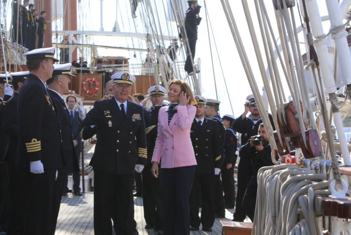 Cádiz despide al buque &#039;Juan Sebastián Elcano&#039;