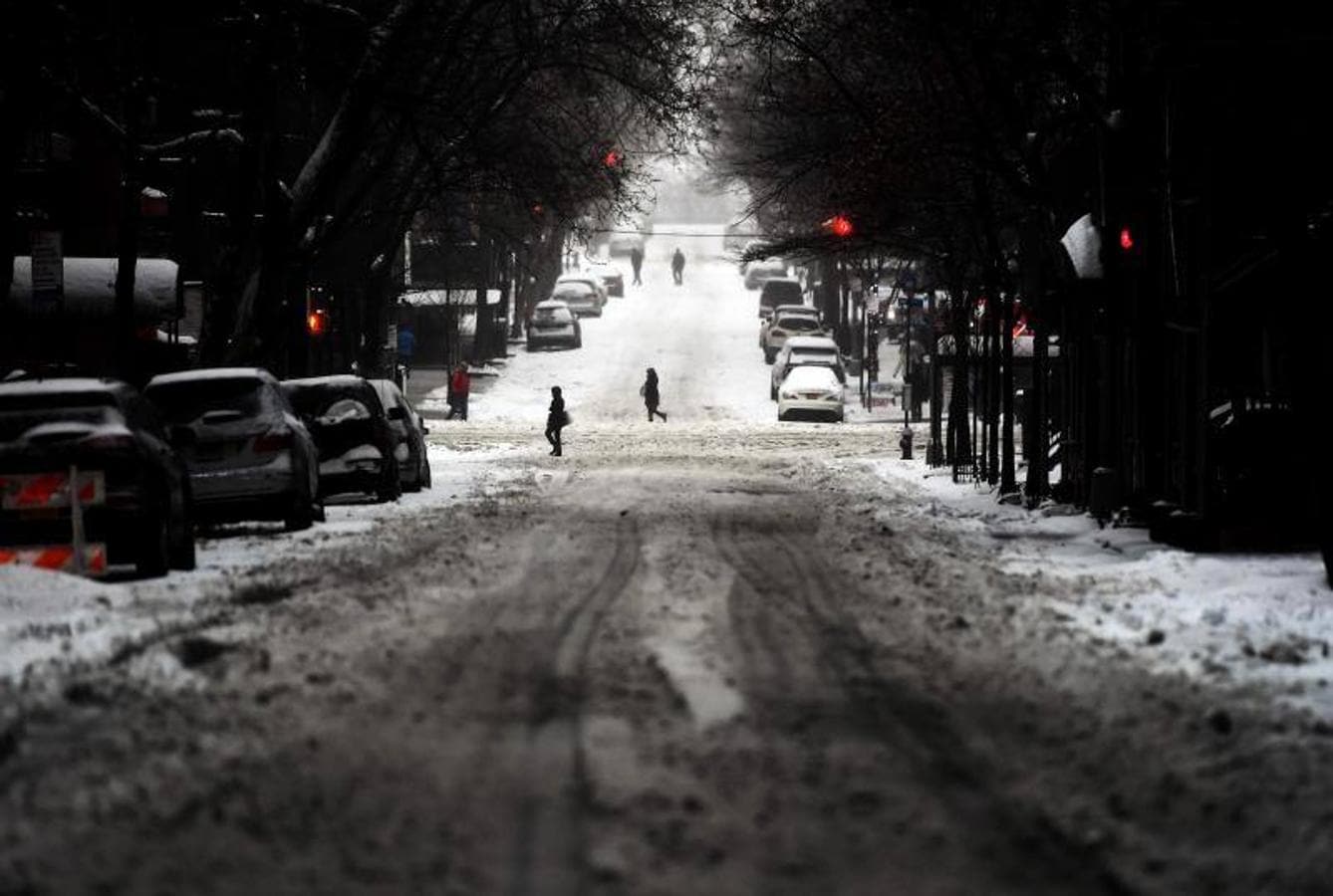 Imagen de una de las calles más céntricas de Nueva York, nevada