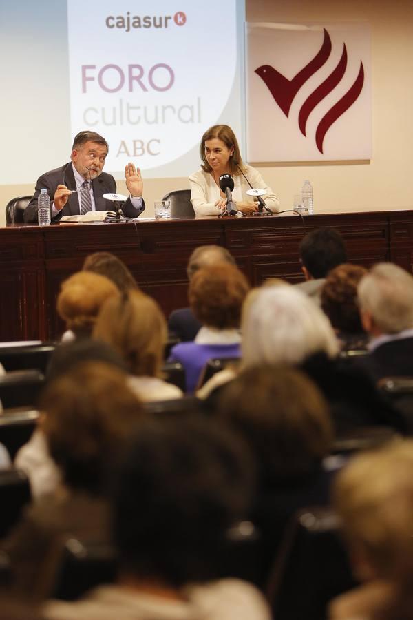 La presencia de Carmen Posadas en el Foro Cultural de ABC, en imágenes