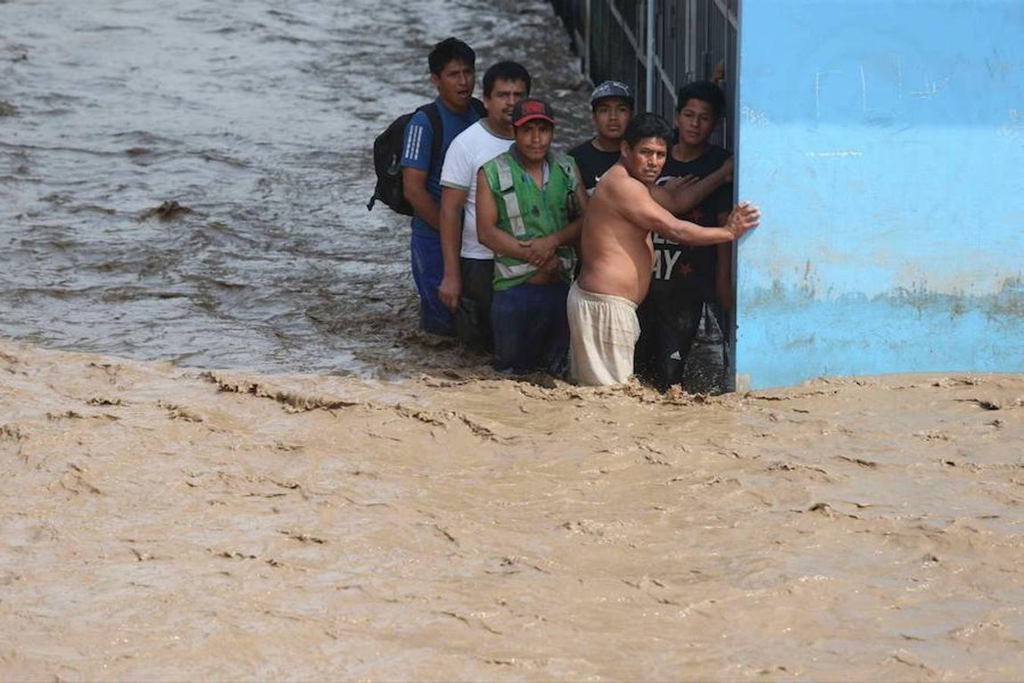 Las sobrecogedoras imágenes del azote del «Niño Costero» a Perú