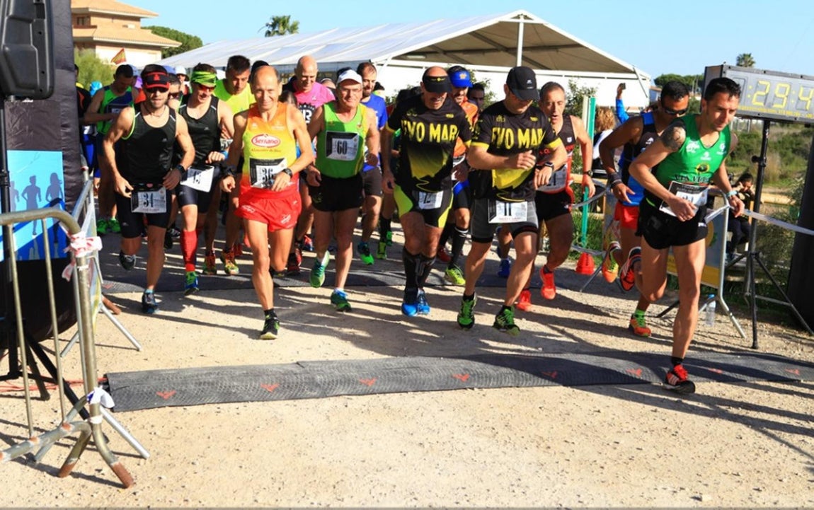 Fotos: Búscate en el Maratón Bahía de Cádiz Toruños-Algaida