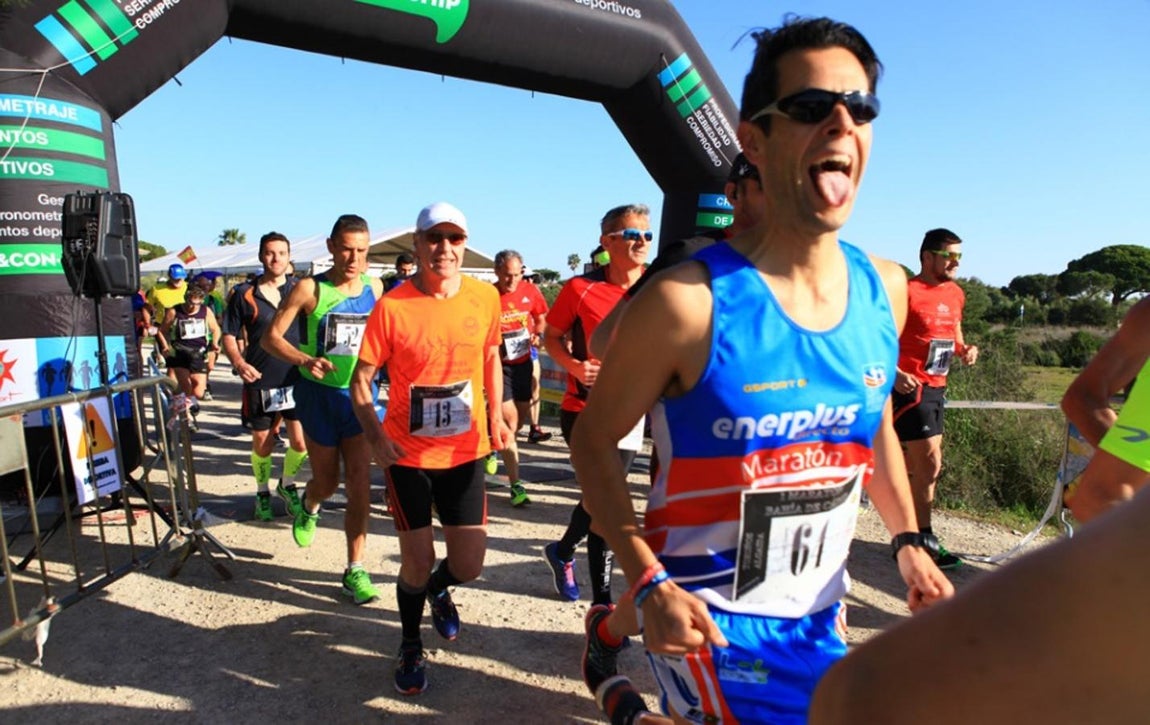 Fotos: Búscate en el Maratón Bahía de Cádiz Toruños-Algaida