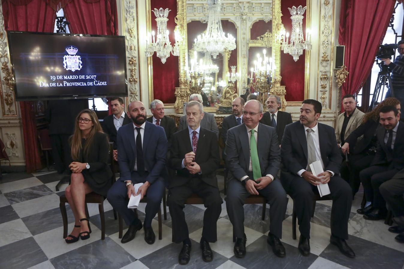 Fotos: Entrega de galardones por el Día de la Provincia 2017