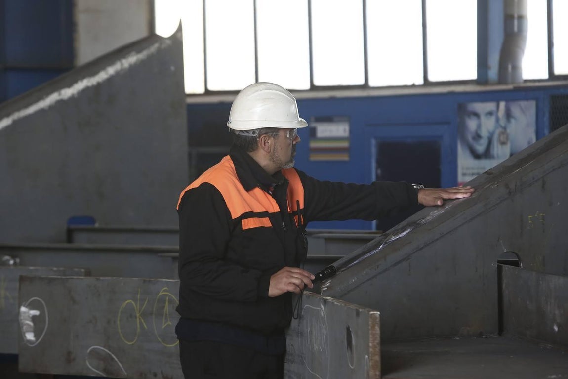 Corte de chapa en Navantia Puerto Real de la subestación &#039;East Anglia One&#039;