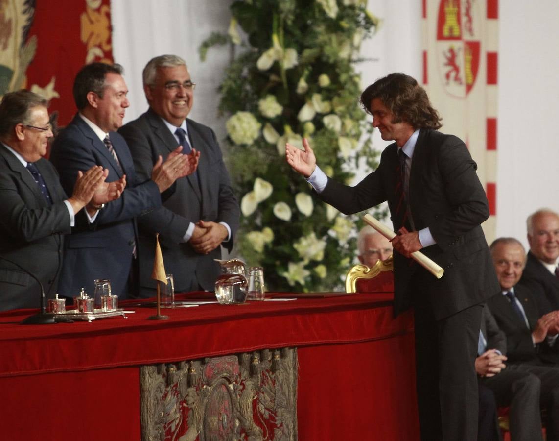 Los premios taurinos y universitarios de la Real Maestranza, en imágenes