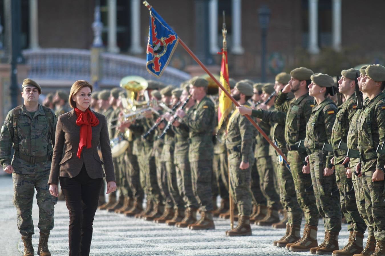 La visita de la ministra de Defensa al Cuartel General de la Fuerza Terrestre, en imágenes