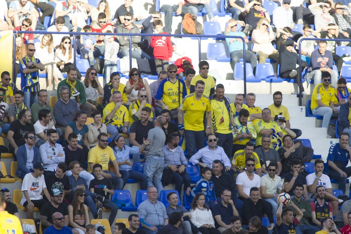 Fotos: Las imágenes del UCAM Murcia - Cádiz CF