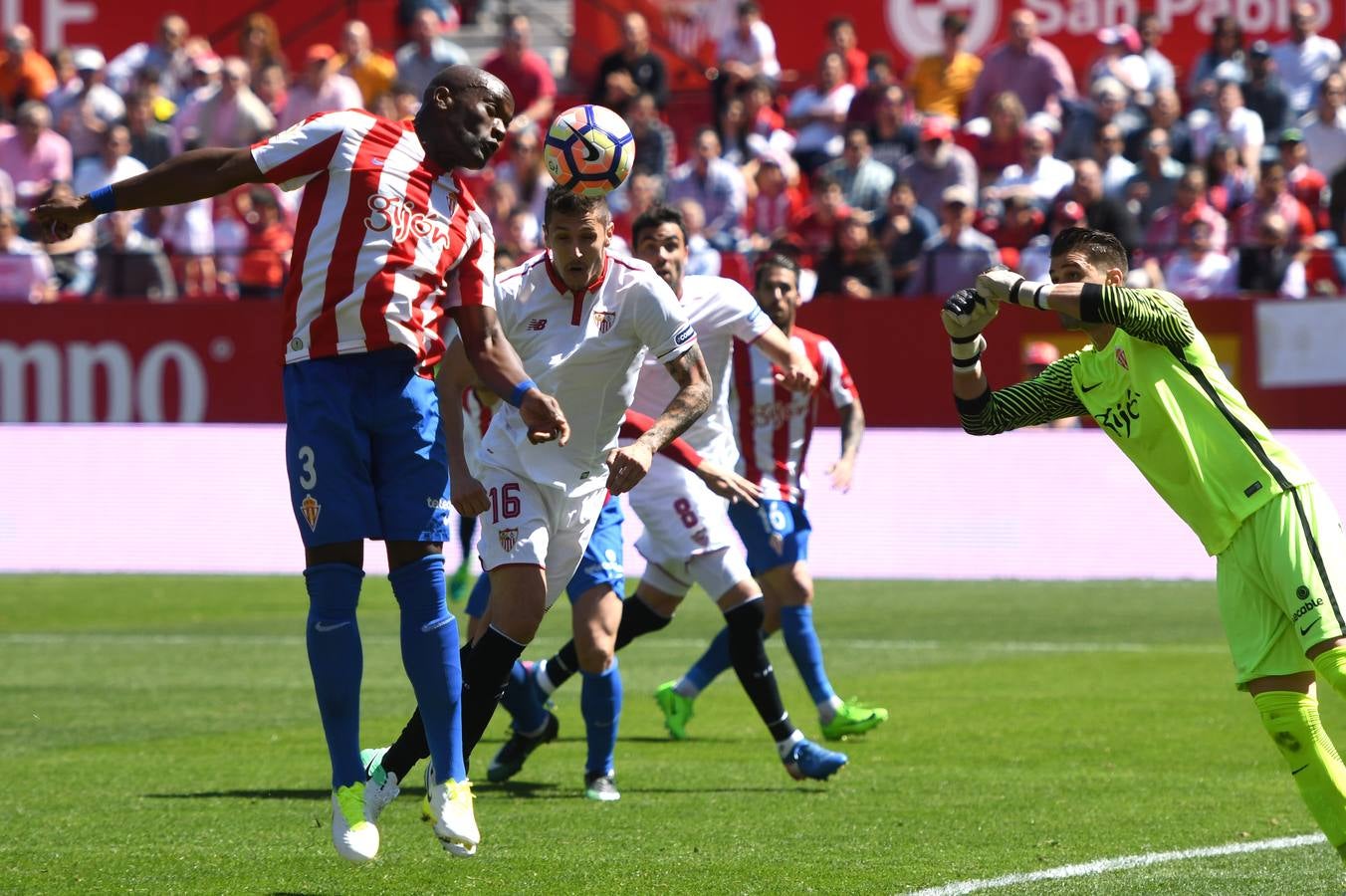 El Sevilla no logra pasar del empate contra el Sporting de Gijón