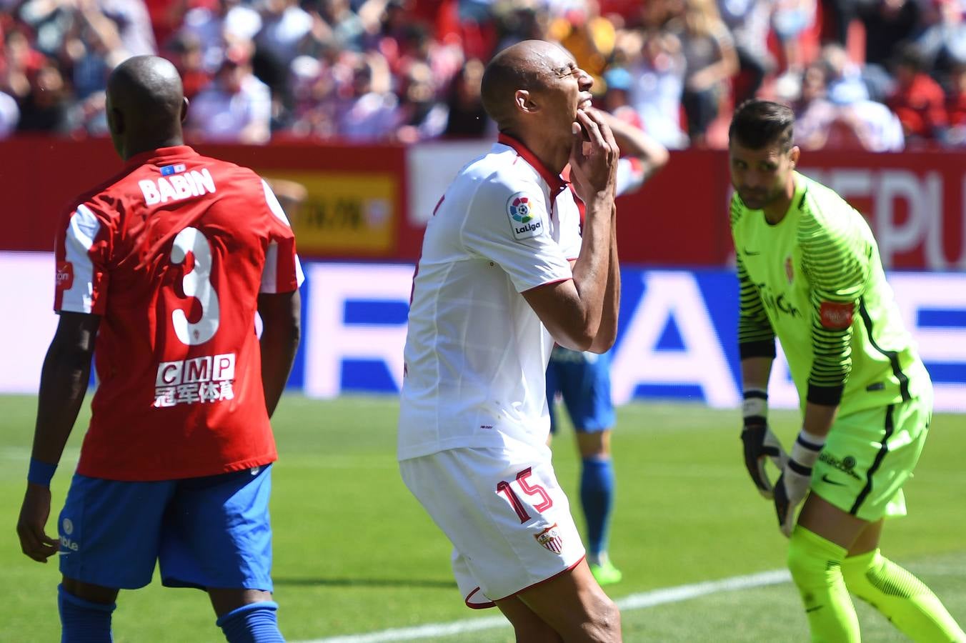 El Sevilla no logra pasar del empate contra el Sporting de Gijón