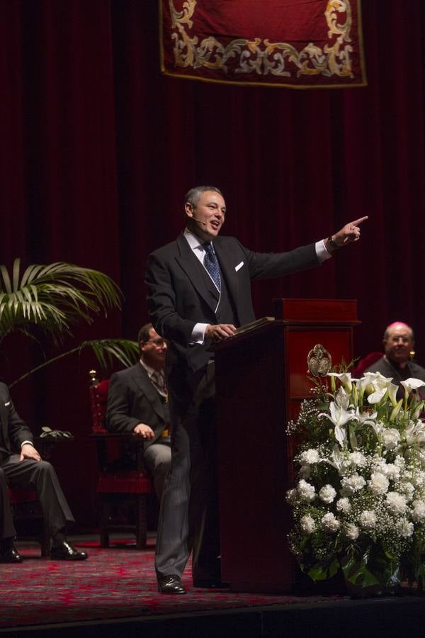 Alberto García Reyes anuncia la Semana Santa de Sevilla 2017