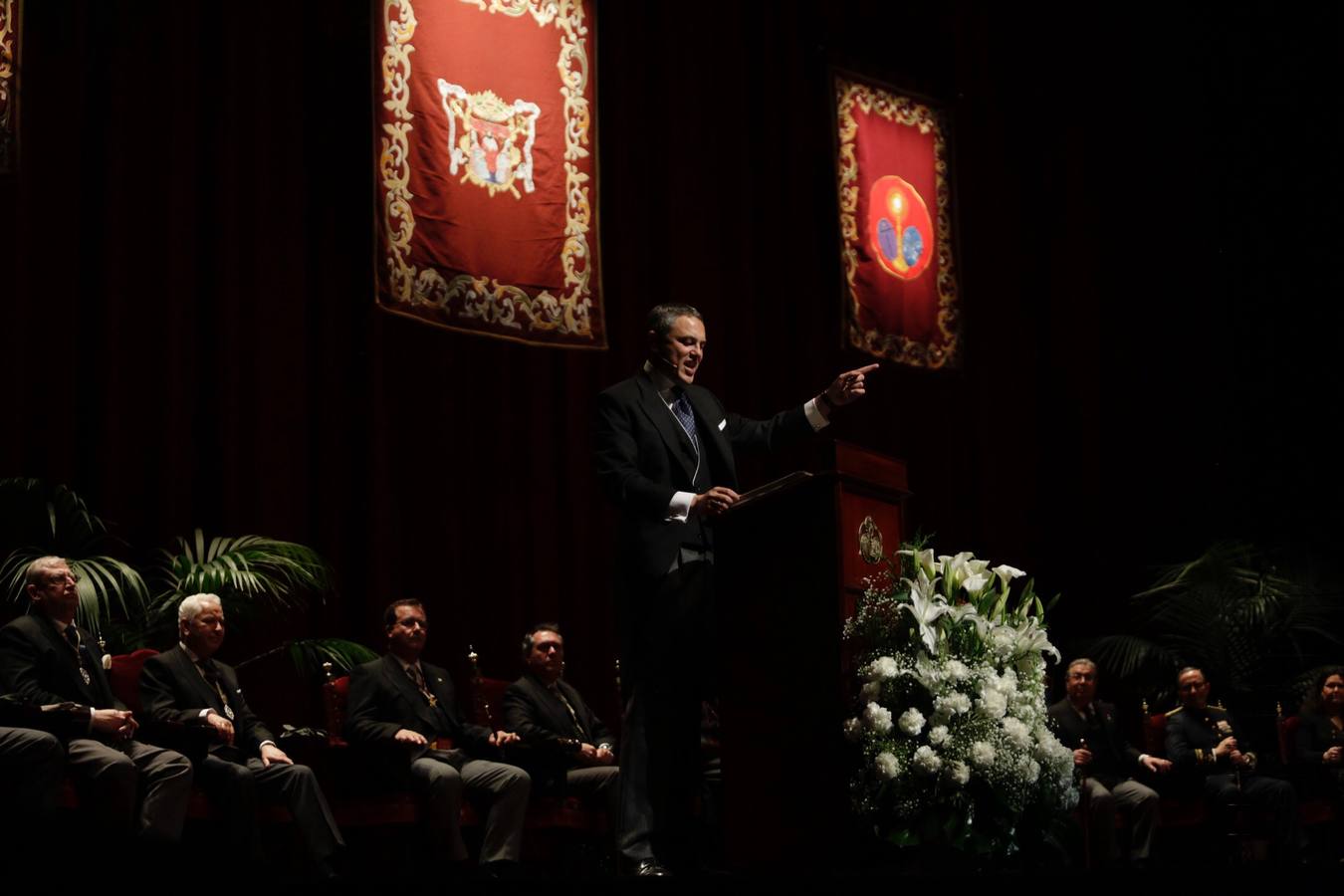 Alberto García Reyes anuncia la Semana Santa de Sevilla 2017