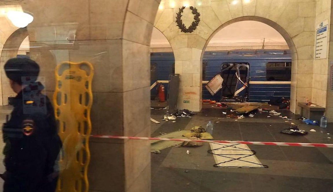 Una explosión en el metro de San Petersburgo ha causado este lunes al menos diez muertos y medio centenar de heridos. 