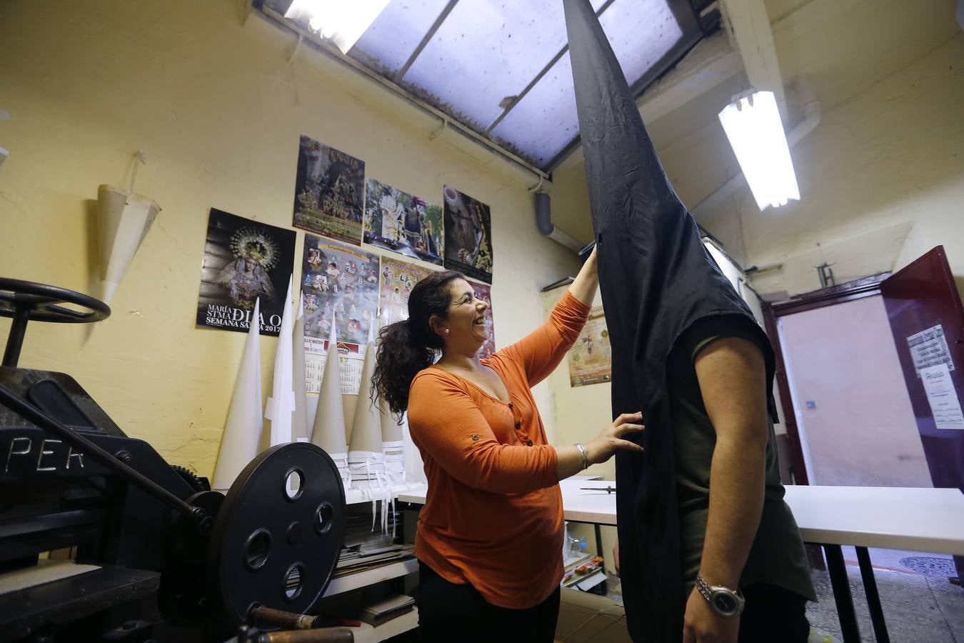 En imágenes, cómo son los preparativos de la Semana Santa de Córdoba 2017