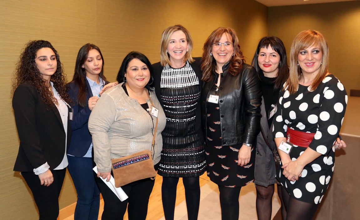 La comunidad gitana, continuó, sigue sufriendo niveles de pobreza y exclusión que revelan “la enorme brecha”. 