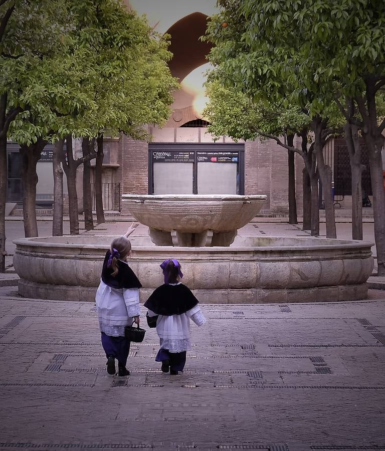 Las fotos del Cristo de la Corona el Viernes de Dolores de la Semana Santa de Sevilla 2017