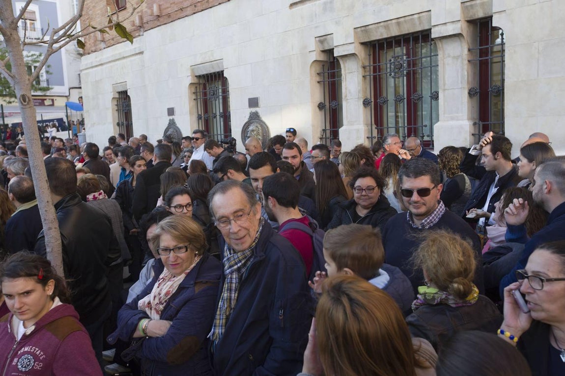 Fotos: El cortejo procesional de la Virgen de los Dolores en imágenes