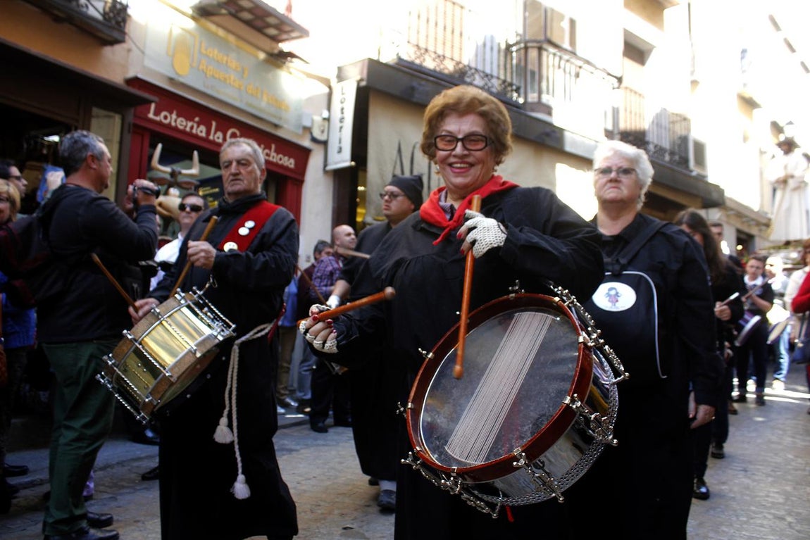La tamborada con el Nazareno Cautivo, en imágenes