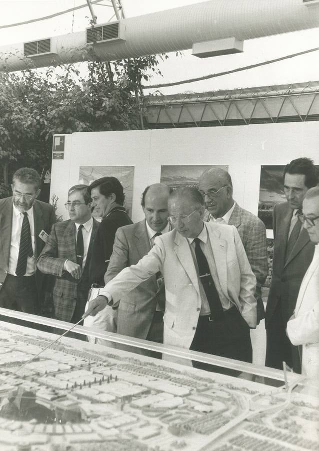 Visita de personalidades a la Expo &#039;92 de Sevilla, en imágenes