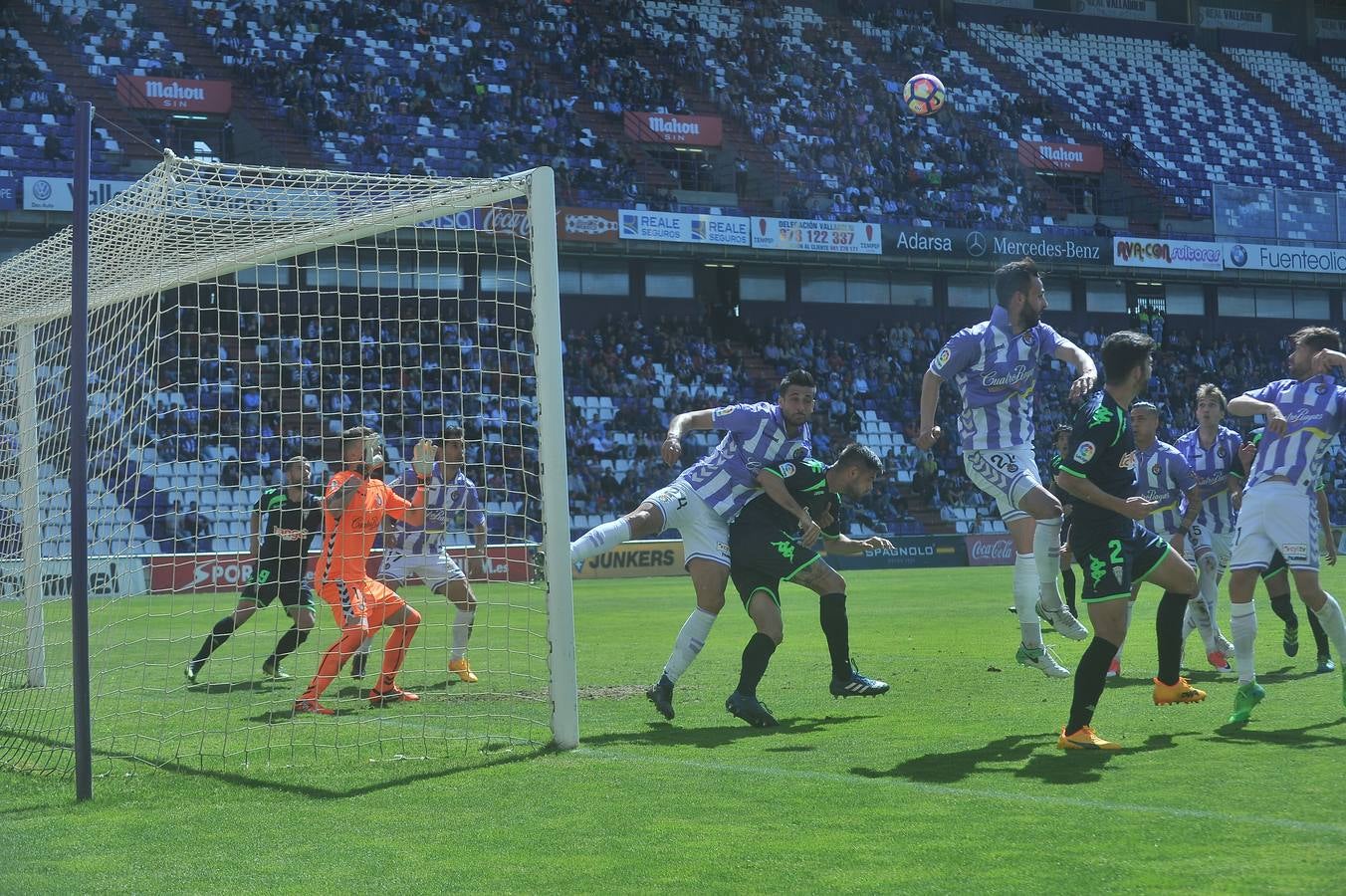 Selección de imágenes del Valladolid-Córdoba