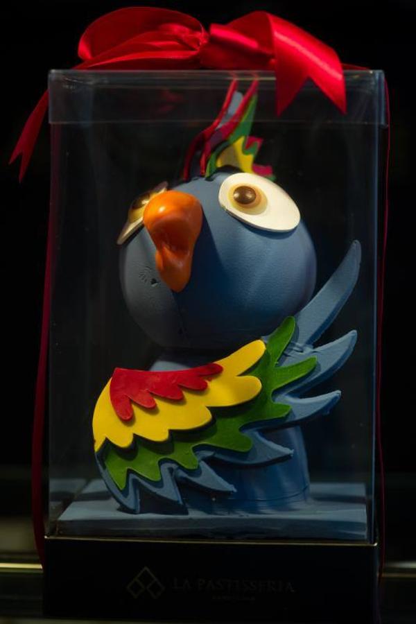 Un colorido pájaro de chocolate, obra de La Pastisseria