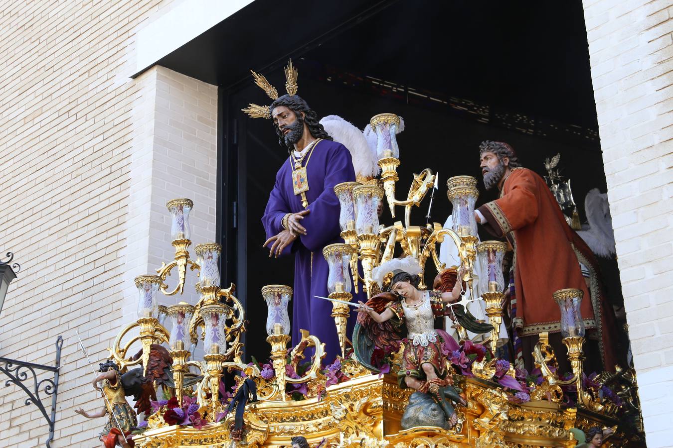 Las fotos del Polígono San Pablo el Lunes Santo