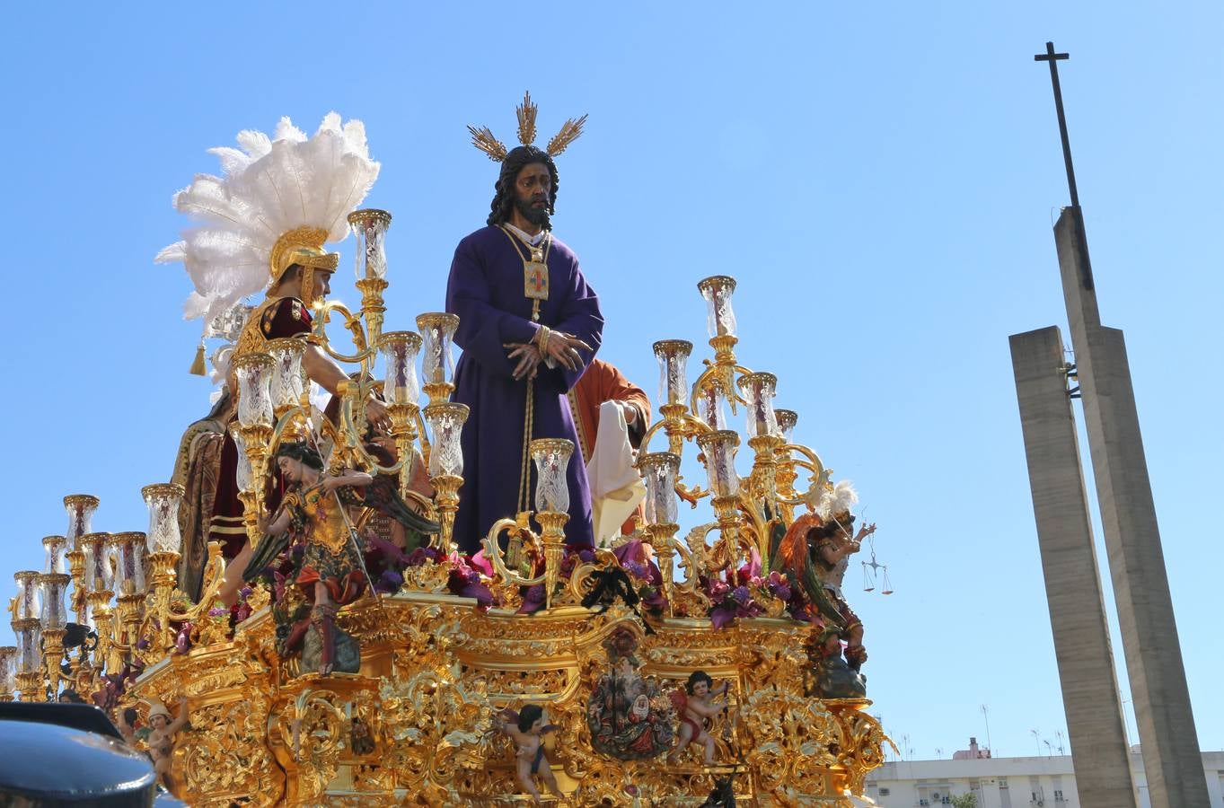 Las fotos del Polígono San Pablo el Lunes Santo