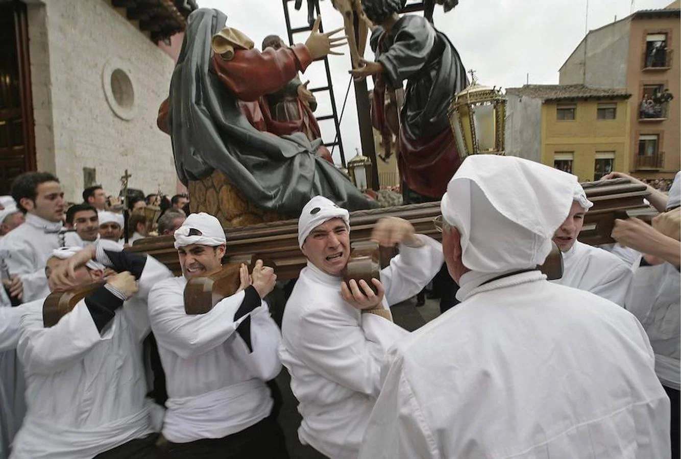 Procesión del Viernes Santo de 2006 en Medina de Ríoseco (Valladolid)