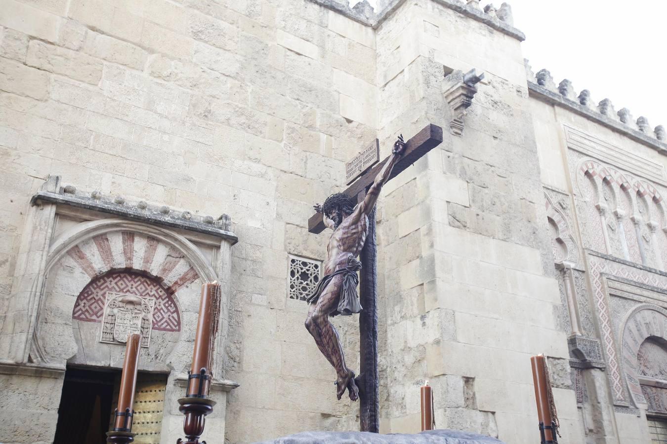 Las fotos de la hermandad Universitaria el Martes Santo de la Semana Santa de Córdoba 2017