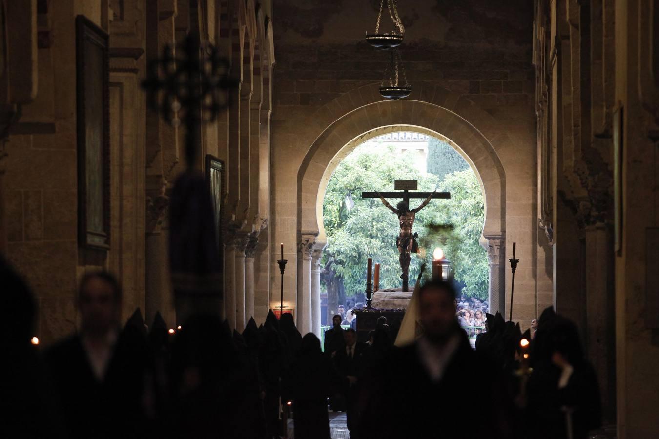 Las fotos de la hermandad Universitaria el Martes Santo de la Semana Santa de Córdoba 2017