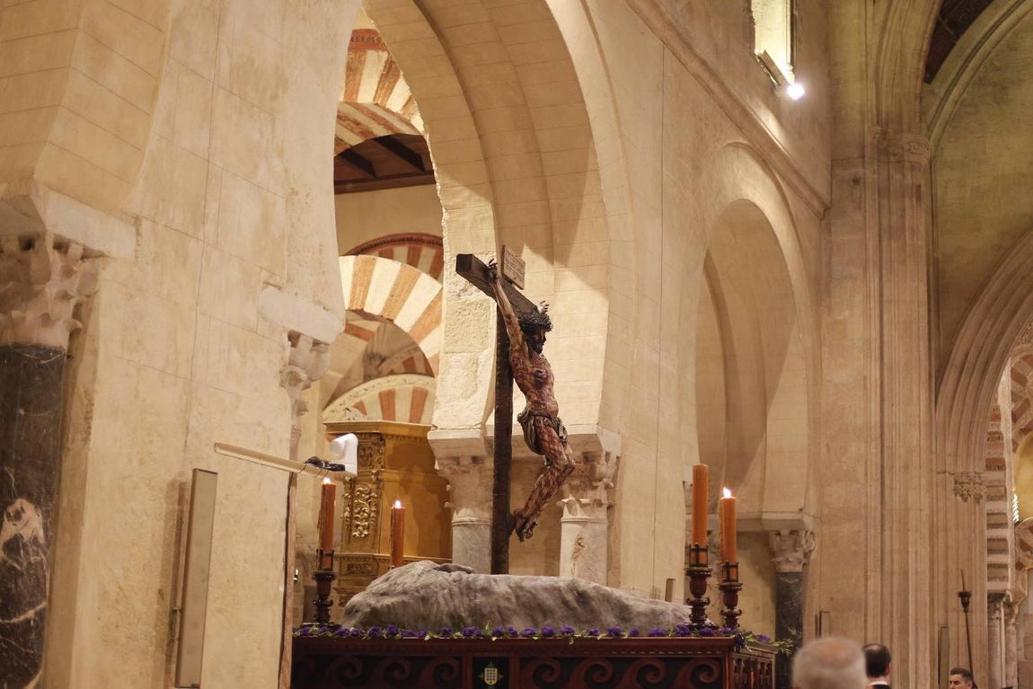 Las fotos de la hermandad Universitaria el Martes Santo de la Semana Santa de Córdoba 2017