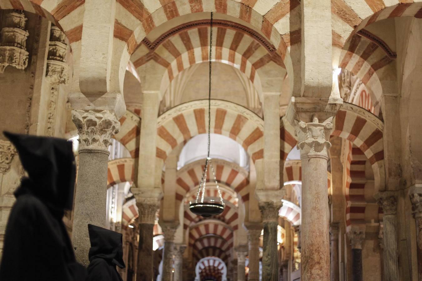 Las fotos de la hermandad Universitaria el Martes Santo de la Semana Santa de Córdoba 2017