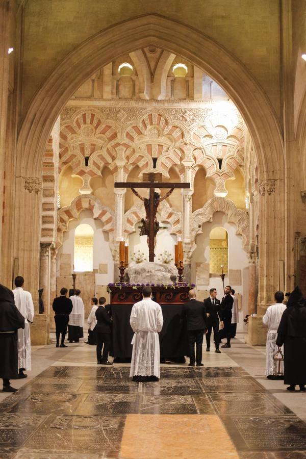 Las fotos de la hermandad Universitaria el Martes Santo de la Semana Santa de Córdoba 2017