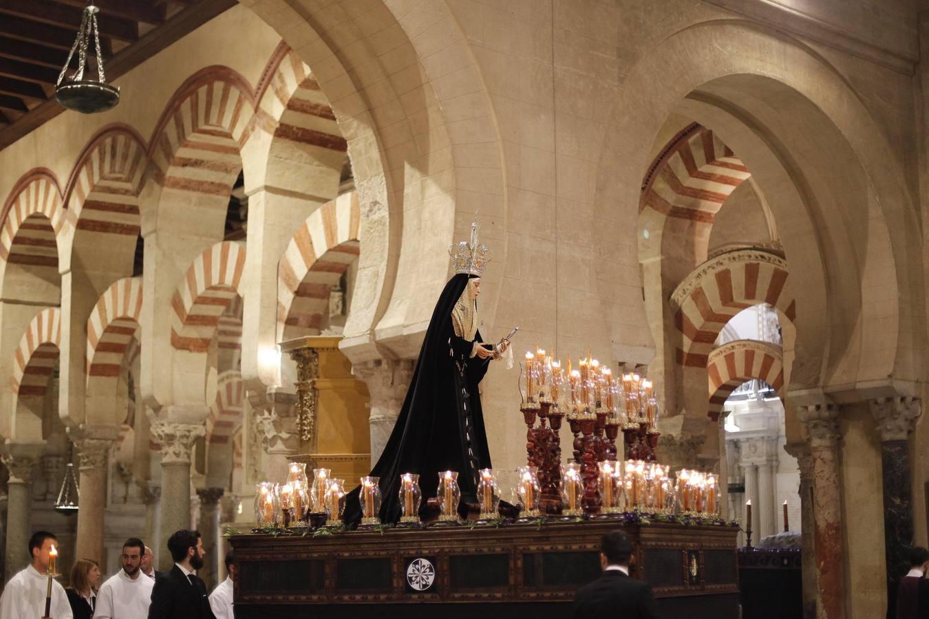 Las fotos de la hermandad Universitaria el Martes Santo de la Semana Santa de Córdoba 2017