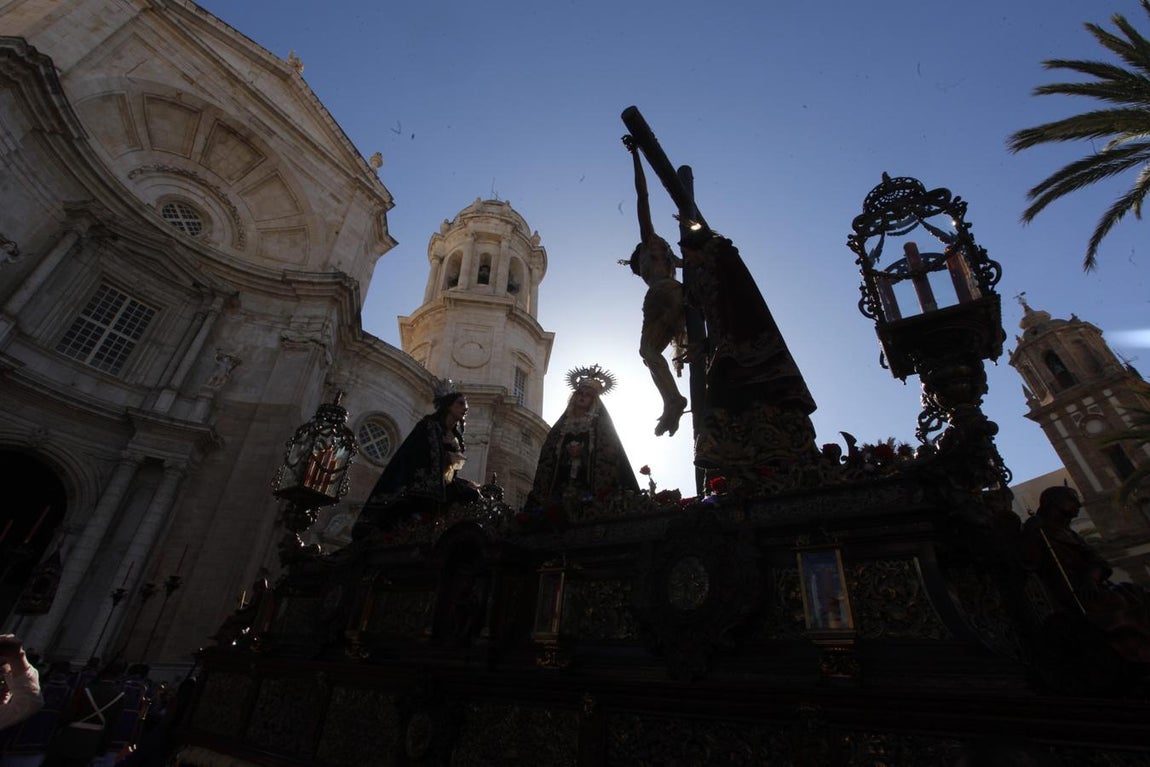 El Martes Santo en Cádiz, en imágenes