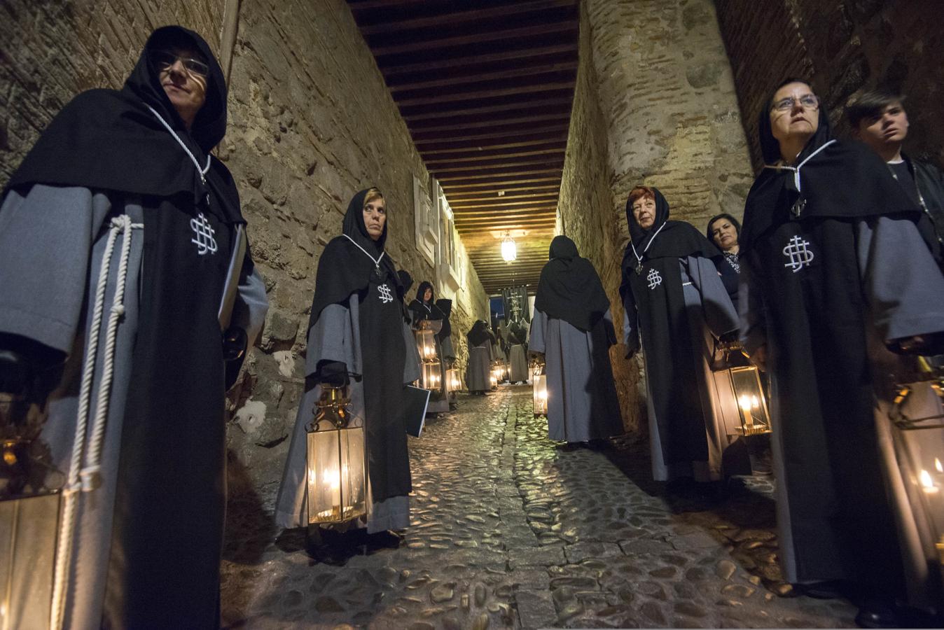 Santísimo Cristo del Amor, por los cobertizos. 